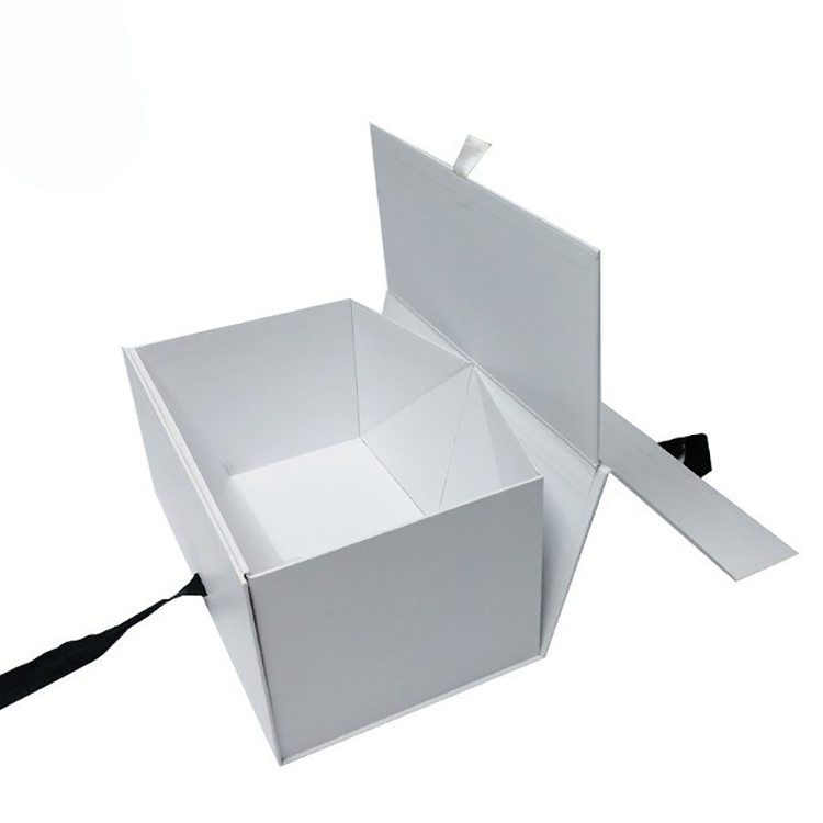 Boîte magnétique pliante blanche